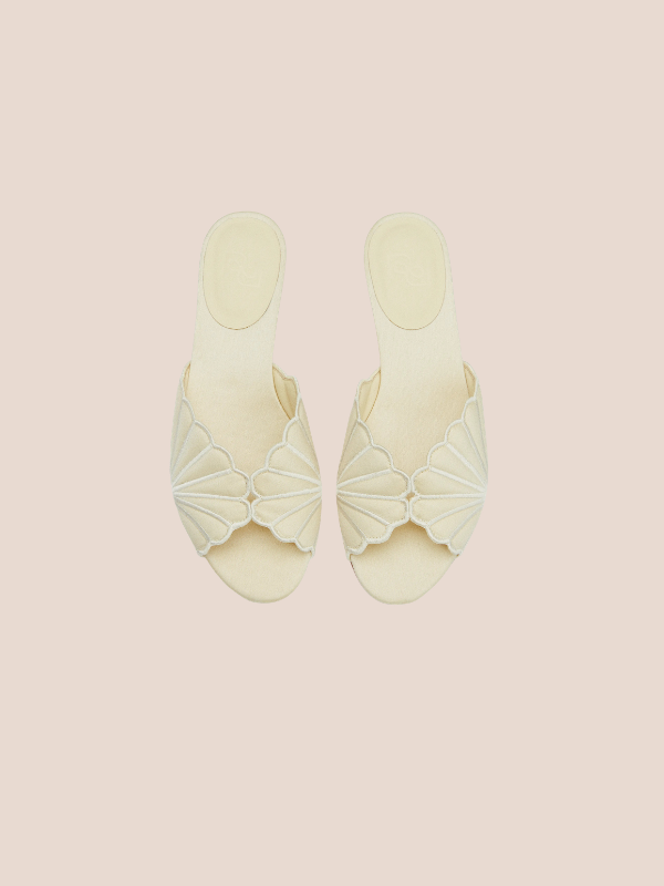 Petale Bloom cream flat mules for women with scalloped design, stylish slip-on sandals for everyday comfort and chic look