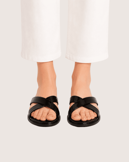 Black Shine Flats Malveris