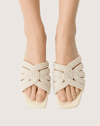 Luxury Pearl Flat Slippers Malveris