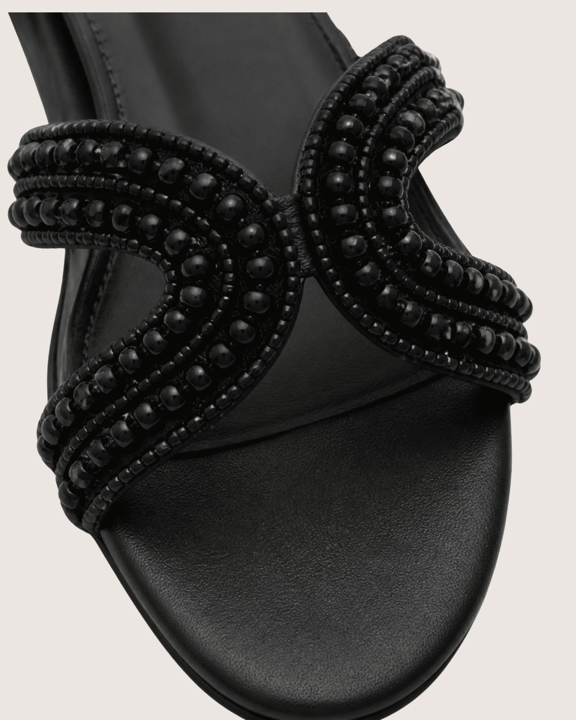 Noir Bead Flat Malveris