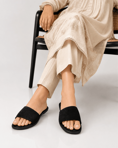 Veloura Luxe Slide Black
